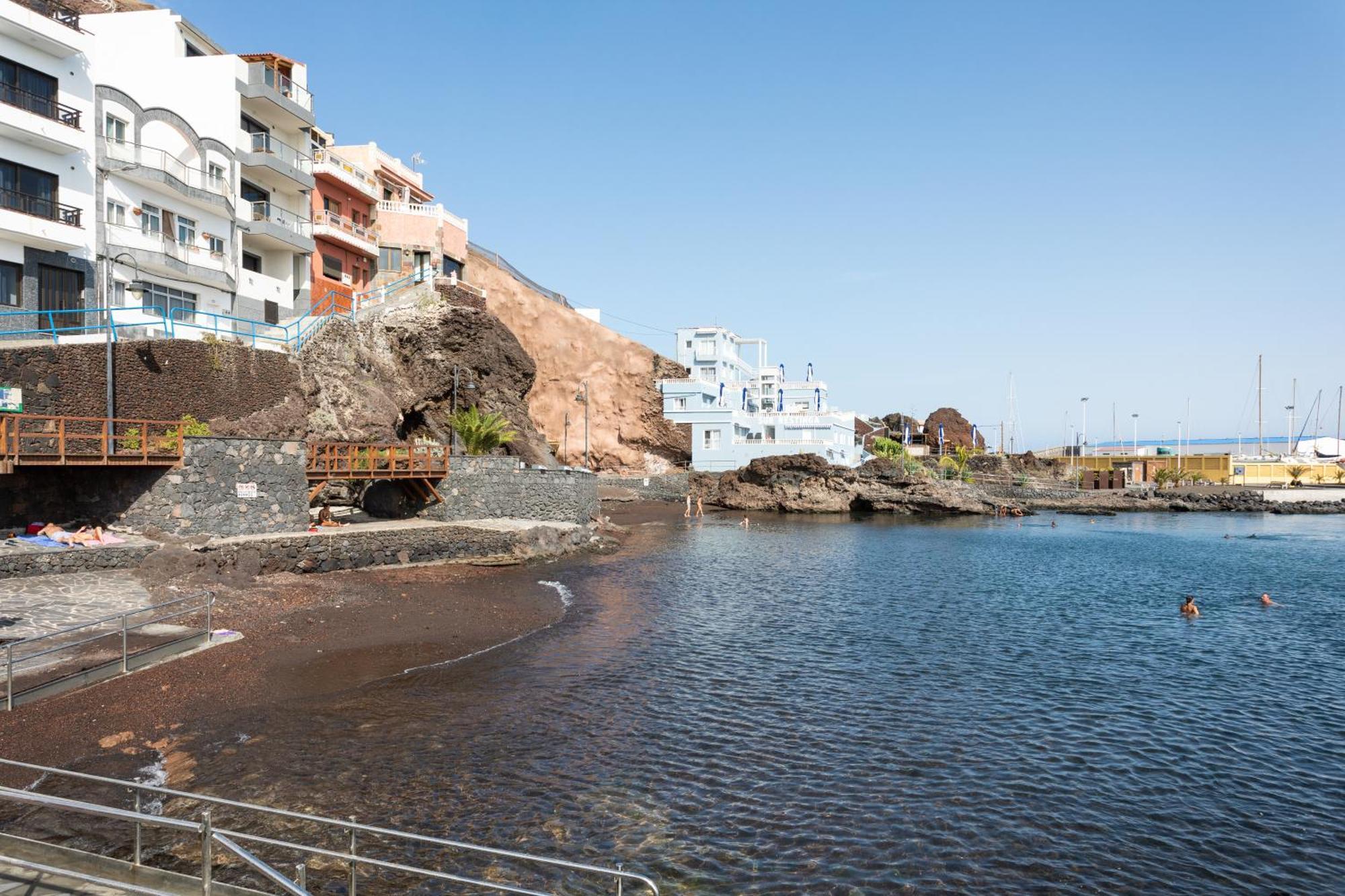 Charming Apartment & Diving Ла-Рестинга Экстерьер фото
